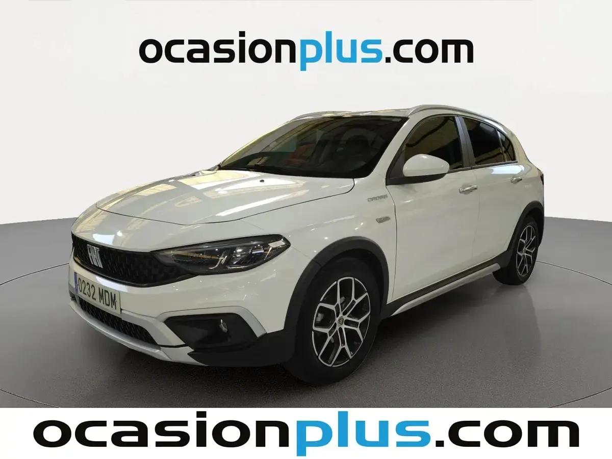 Usado Fiat Tipo Cross 131 CV (96 kW) 2023 Utilitario