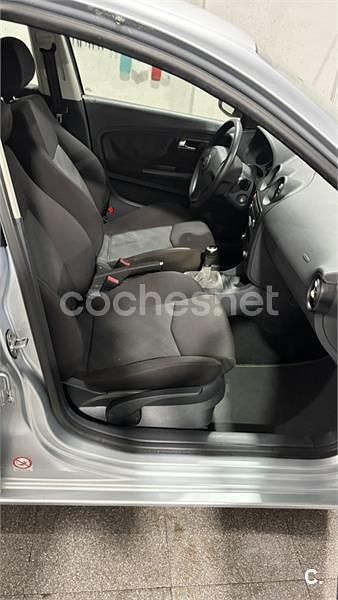 Usado Seat Ibiza Sport 64 CV (47 kW) 2005 Gris / plata Utilitario
