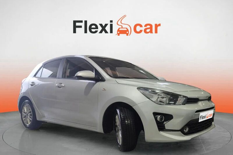 Gris Usado 2022 Kia Rio Berlina | 10.990 € (Super precio) - Imagen 1/4