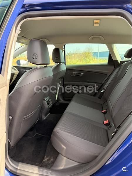 Usado Seat Leon ST FR 184 CV (135 kW) 2018 Azul Familiar