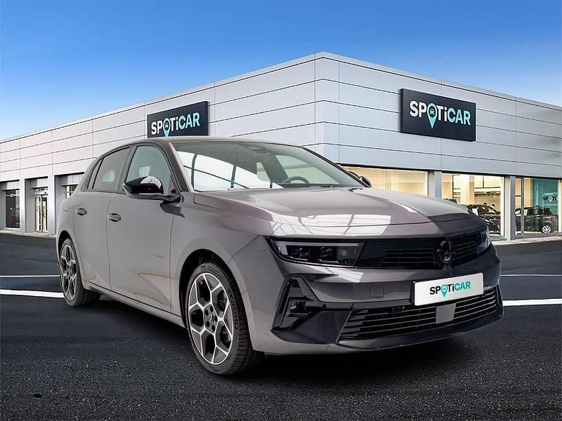 Usado Opel Astra 130 CV (95 kW) 2024 Gris Berlina
