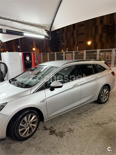 Gris / plata Usado 2017 Opel Astra Selective Familiar | 15.000 € - Imagen 1/4