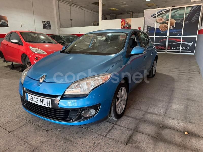 Azul Usado 2012 Renault Mégane Business Berlina | 4699 € (Buen precio) - Imagen 1/4