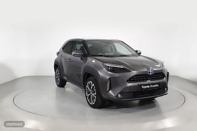 Gris Usado 2021 Toyota Yaris Cross Style SUV | 25.000 € (Precio justo) - Imagen 1/4