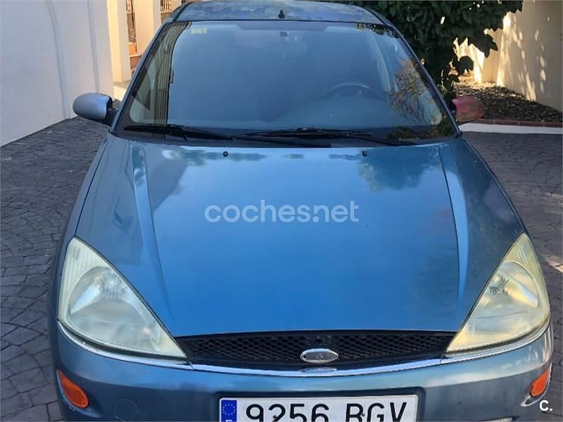 Azul Usado 2001 Ford Focus Trend Berlina | 1800 € (Buen precio) - Imagen 1/4