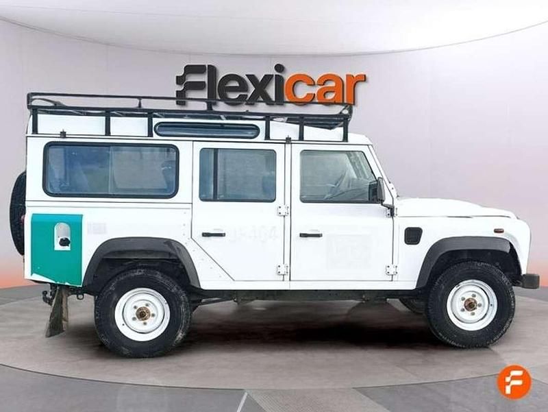 Usado Land Rover Defender 122 CV (89 kW) 2015 Beige Familiar