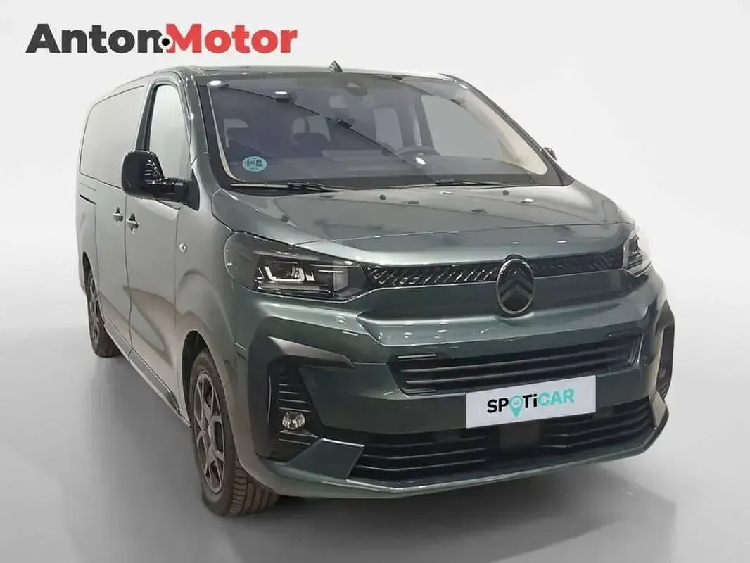 Usado Citroën Spacetourer 182 CV (133 kW) 2024 Verde Monovolumen