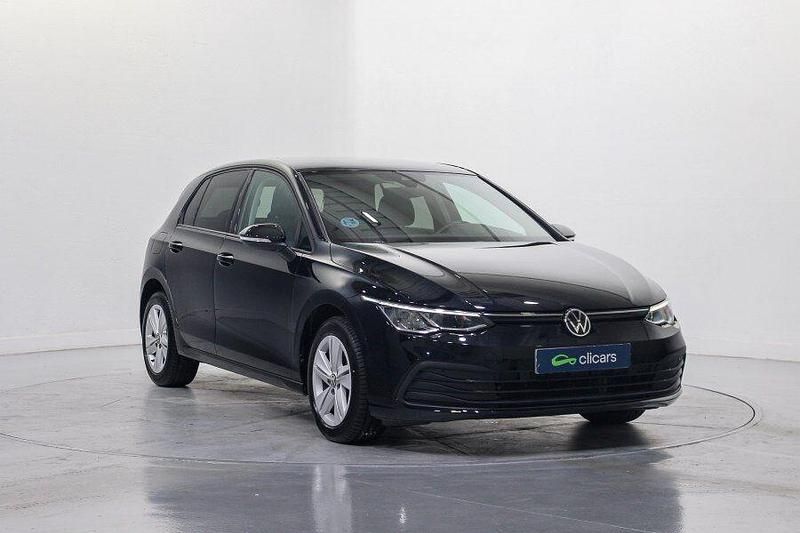 Usado VW Golf VII Life 115 CV (84 kW) 2021 Negro Utilitario