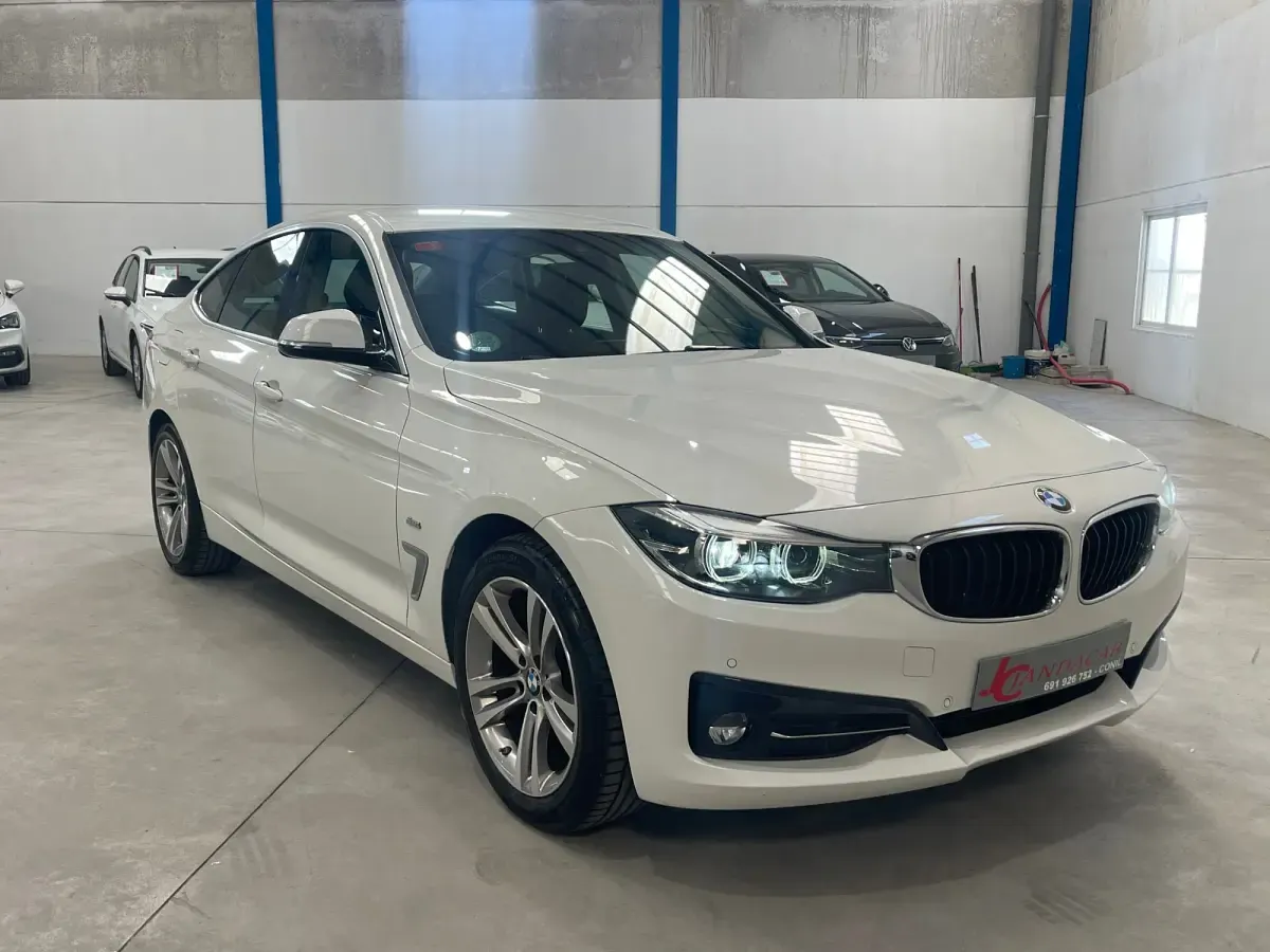 Usado BMW 318 Gran Turismo Sport Line 150 CV (110 kW) 2017 Blanco Coupe
