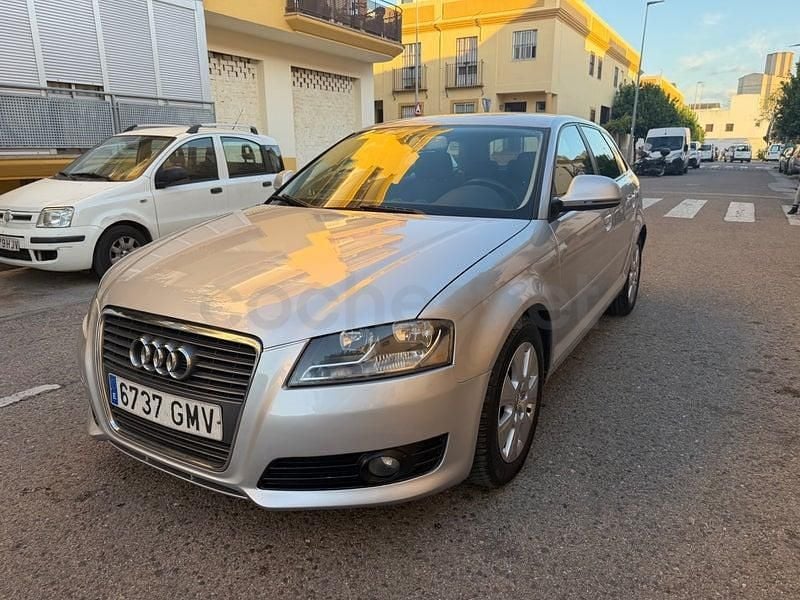 Usado Audi A3 Ambition 105 CV (77 kW) 2009 Gris / plata Utilitario
