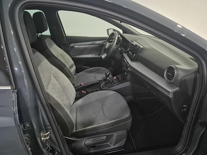 Usado Seat Ibiza 115 CV (84 kW) 2025 Azul Berlina