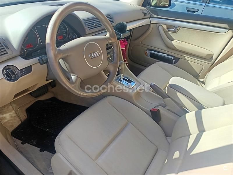Usado Audi A4 155 CV (114 kW) 2002 Azul Berlina