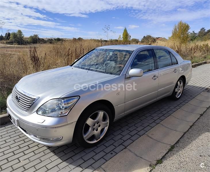 Usado Lexus LS430 281 CV (206 kW) 2003 Gris / plata Berlina