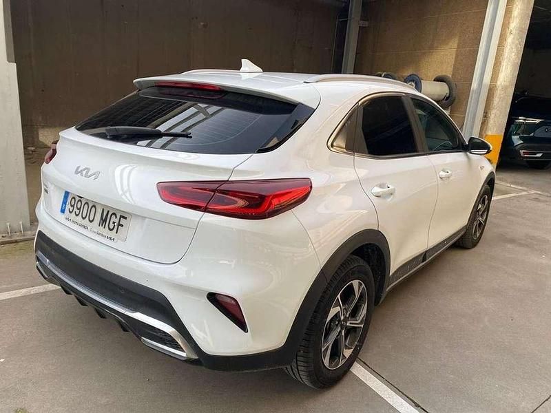 Usado Kia XCeed 137 CV (100 kW) 2023 Blanco SUV