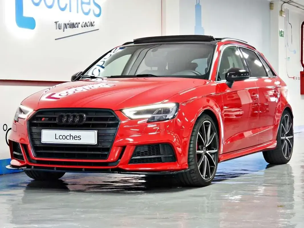 Usado Audi S3 Sportback 310 CV (228 kW) 2018 Rojo Utilitario