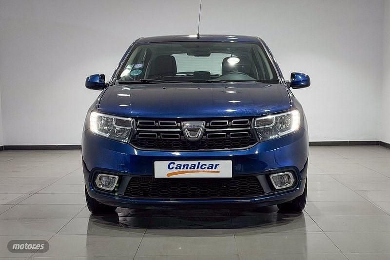 Usado Dacia Sandero Comfort 90 CV (66 kW) 2019 Azul Berlina