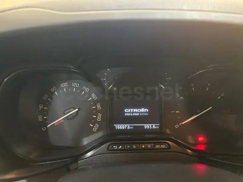 Usado Citroën Berlingo Live 102 CV (75 kW) 2021 Blanco Monovolumen