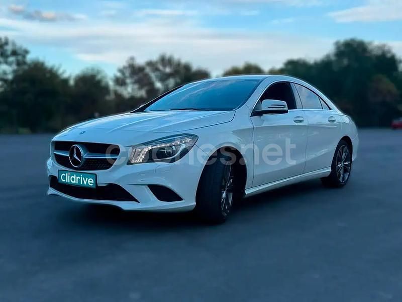 Usado Mercedes CLA220 177 CV (130 kW) 2016 Blanco Berlina