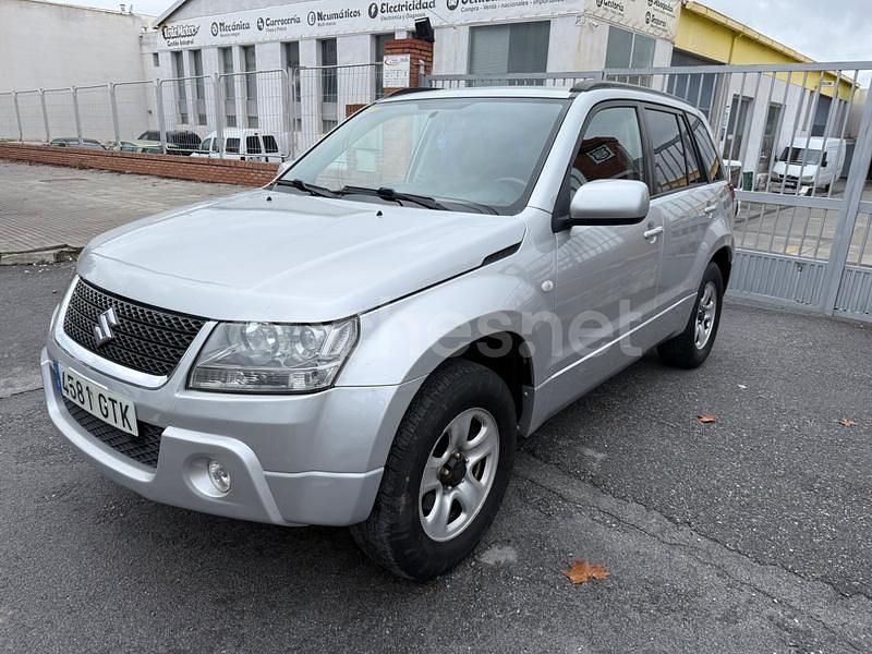 Gris / plata Usado 2008 Suzuki Grand Vitara SUV | 11.500 € (Caro) - Imagen 1/4