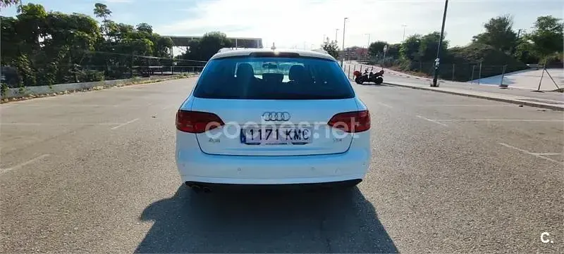 Usado Audi A4 150 CV (110 kW) 2015 Blanco Familiar