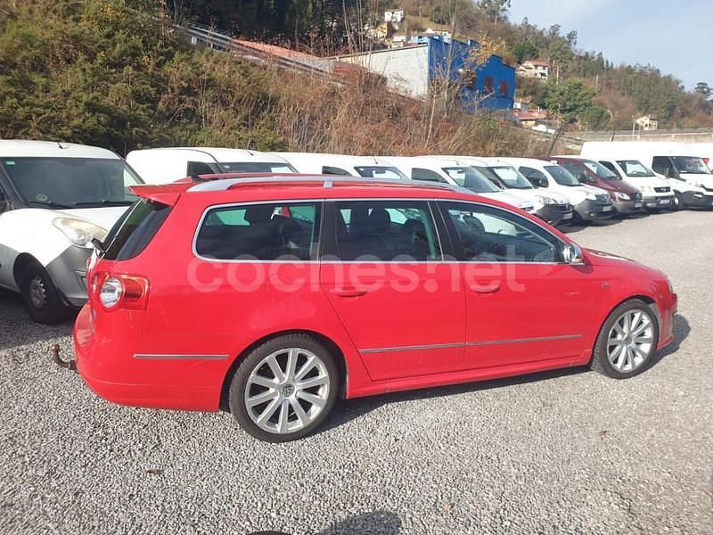 Usado VW Passat R-line 160 CV (117 kW) 2009 Rojo Familiar