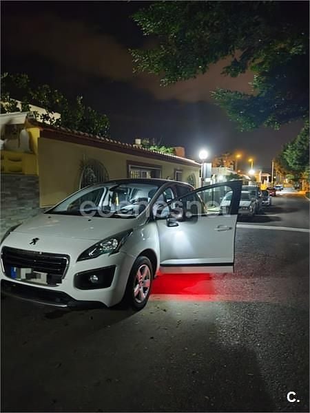 Usado Peugeot 3008 Allure 115 CV (84 kW) 2014 Blanco Familiar