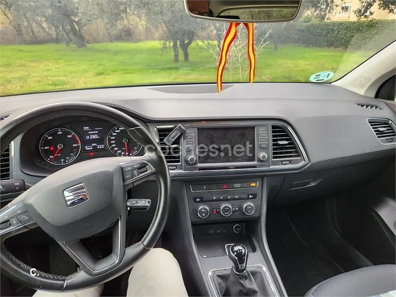 Usado Seat Ateca Style 115 CV (84 kW) 2018 Gris / plata SUV