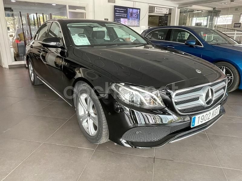Usado Mercedes E220 194 CV (142 kW) 2018 Negro Berlina