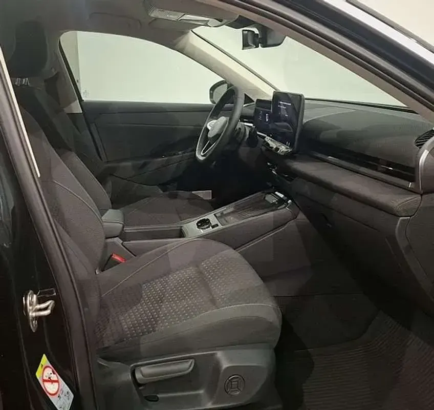 Usado VW T-Roc Life 150 CV (110 kW) 2026 Negro SUV