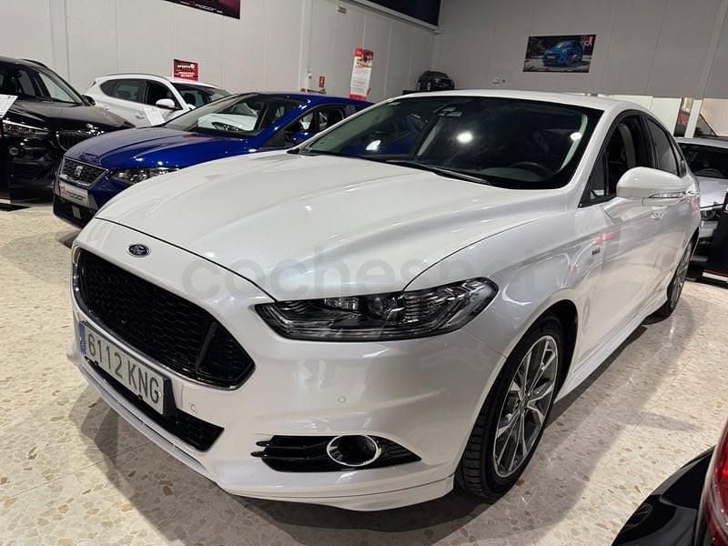 Usado Ford Mondeo ST-Line 150 CV (110 kW) 2018 Blanco Berlina