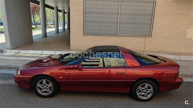 Usado Chevrolet Camaro 193 CV (141 kW) 1998 Rojo Coupe