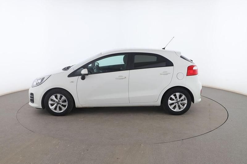 Usado Kia Rio 85 CV (62 kW) 2015 Blanco Utilitario