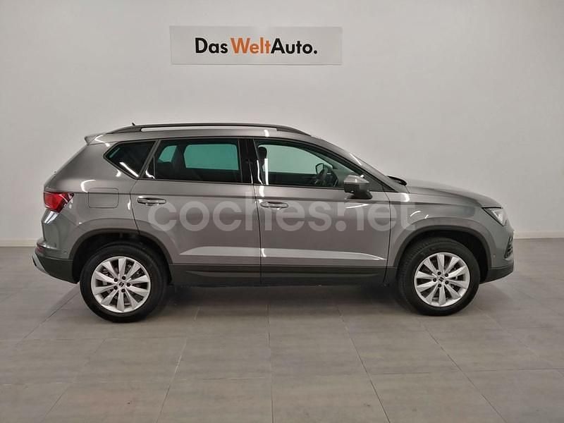 Usado Seat Ateca Style 150 CV (110 kW) 2023 Gris / plata SUV