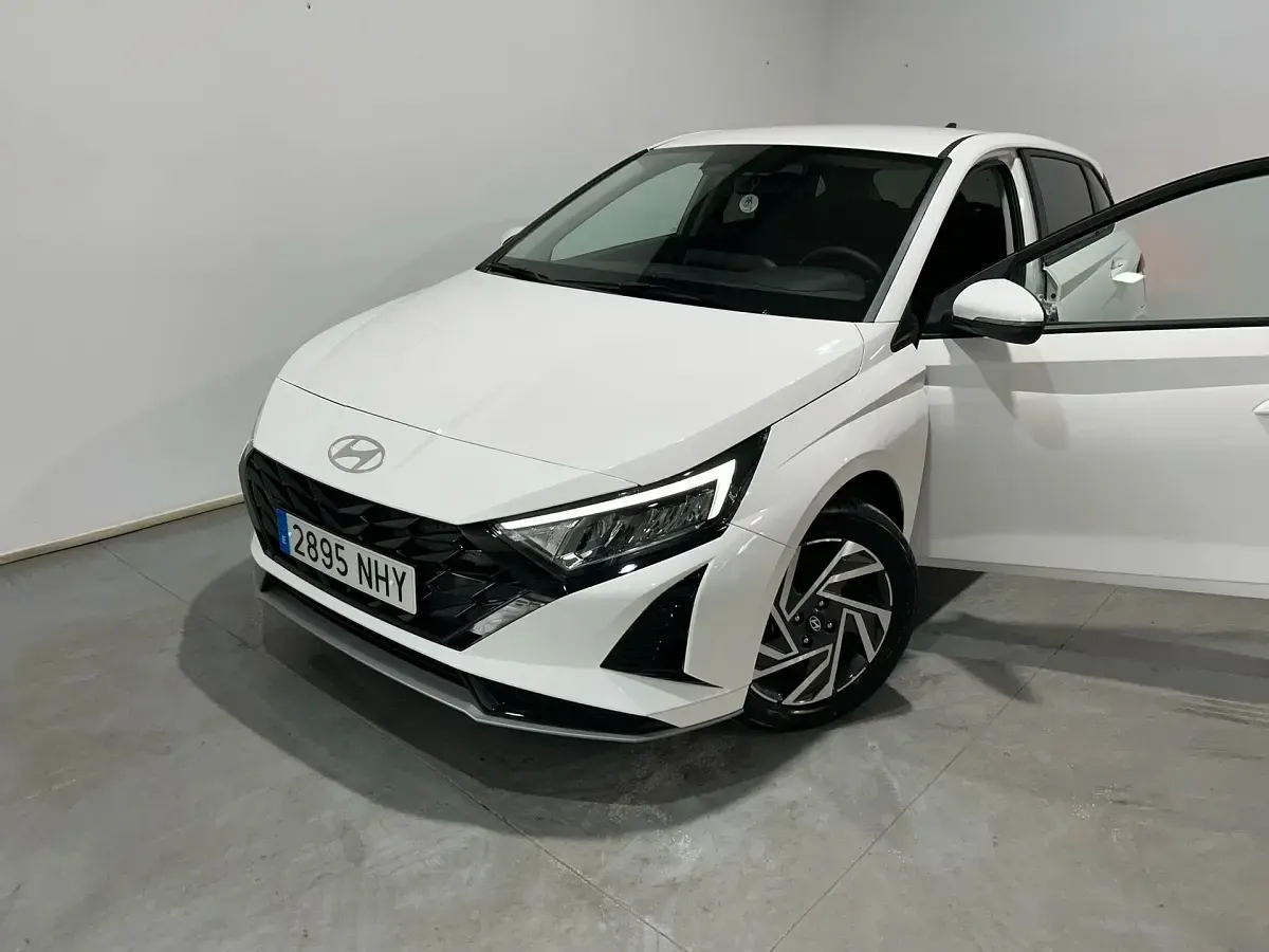 Ny Hyundai i20 101 HK (74 kW) 2025 Hvid Hatchback