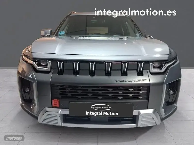 Usado KGM Torres 163 CV (119 kW) 2024 Gris SUV