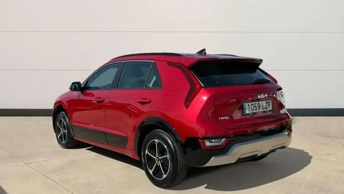 Usado Kia Niro 184 CV (135 kW) 2022 Rojo SUV