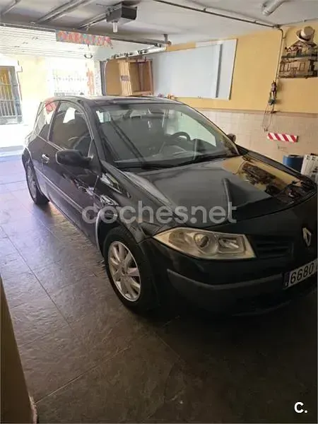 Usado Renault Mégane 85 CV (62 kW) 2006 Negro Berlina