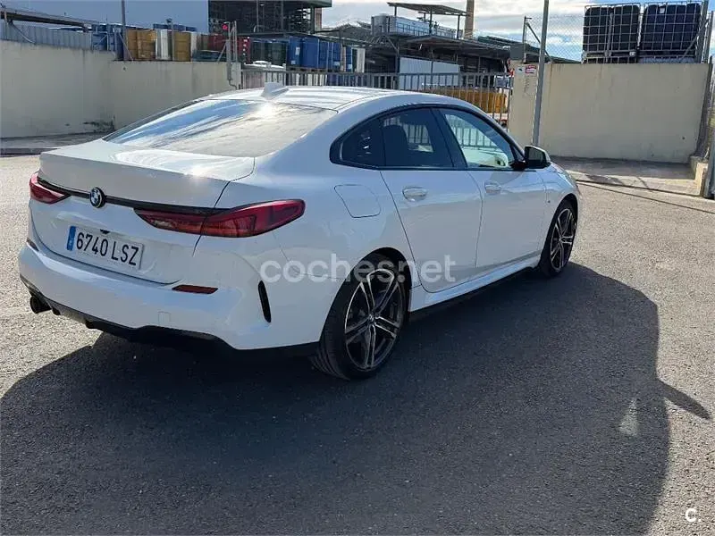 Usado BMW 218 Gran Coupé Comfort Edition 140 CV (102 kW) 2021 Blanco Coupe