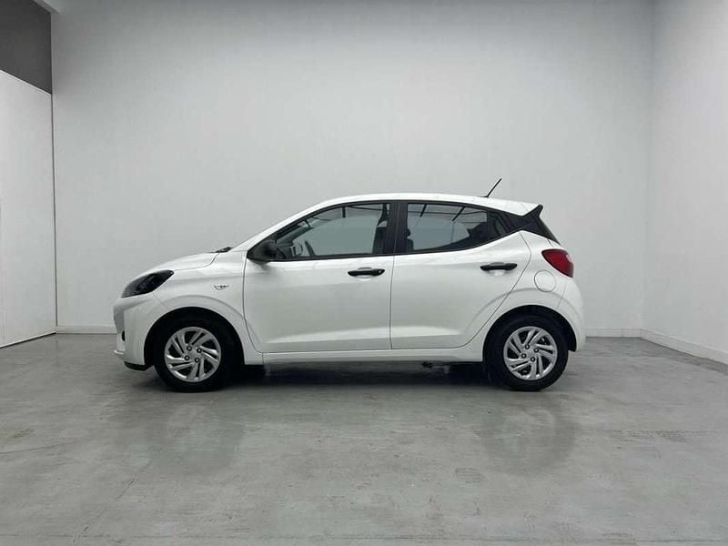 Nuevo Hyundai i10 63 CV (46 kW) 2025 Banco atlas white saw Utilitario