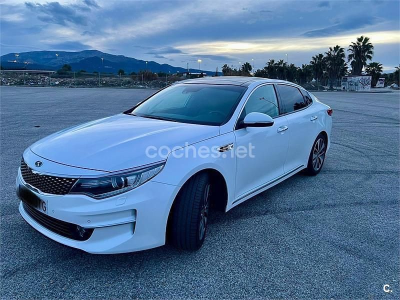 Usado Kia Optima 141 CV (103 kW) 2016 Blanco Berlina
