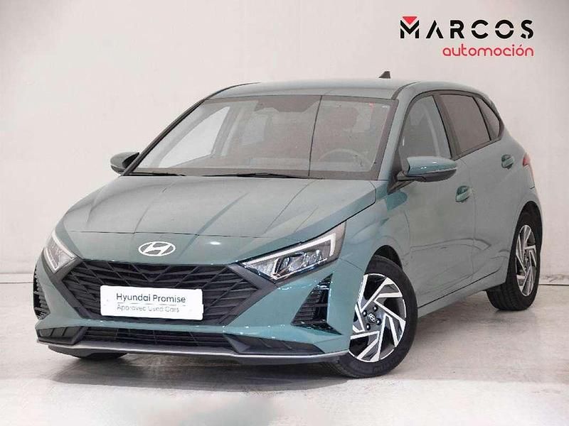 Verde Usado 2025 Hyundai i20 Utilitario | 15.900 € (Precio justo) - Imagen 1/4