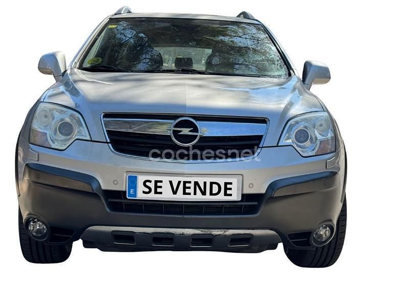 Gris / plata Usado 2007 Opel Antara Enjoy SUV | 4750 € (Precio justo) - Imagen 1/4