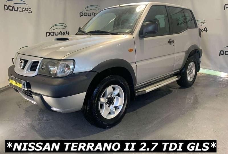 Usado Nissan Terrano Comfort 125 CV (91 kW) 2000 Gris SUV