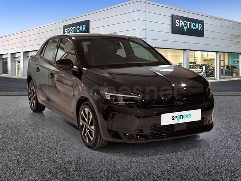 Usado Opel Corsa 100 CV (73 kW) 2025 Negro Utilitario