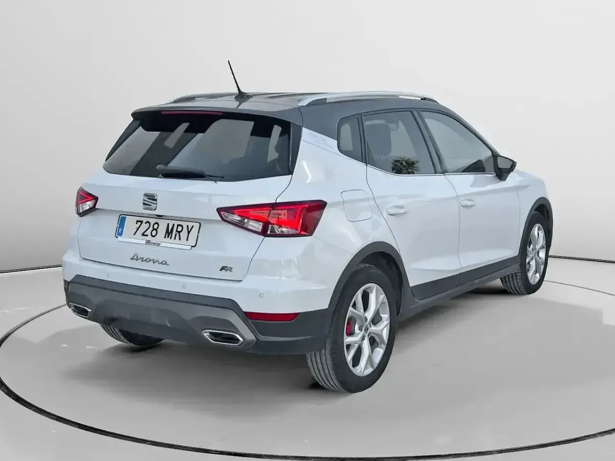 Usado Seat Arona FR 150 CV (110 kW) 2024 Blanco SUV