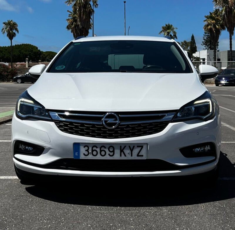 Usado Opel Astra 150 CV (110 kW) 2016 Berlina