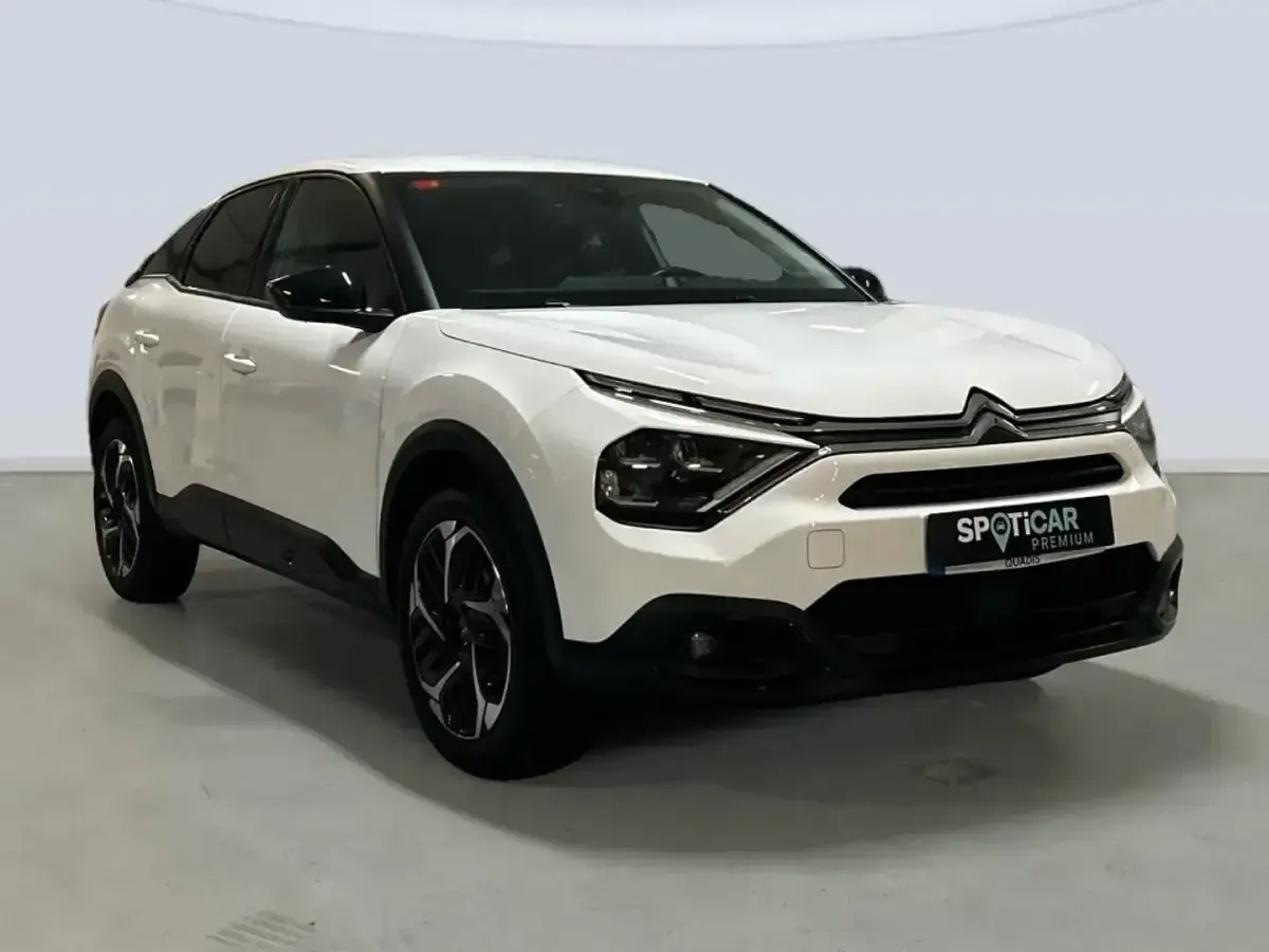 Usado Citroën C4 Feel 130 CV (95 kW) 2021 Blanco Berlina