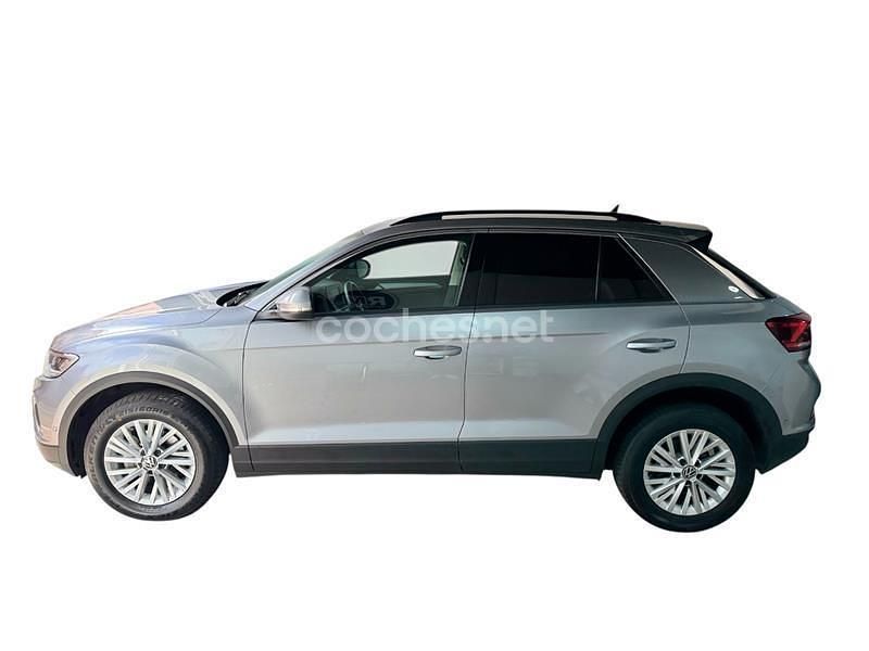Usado VW T-Roc Life 110 CV (80 kW) 2023 Gris / plata SUV