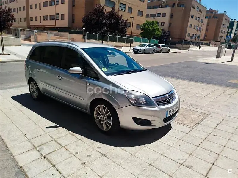Usado Opel Zafira Energy 150 CV (110 kW) 2008 Gris / plata Monovolumen