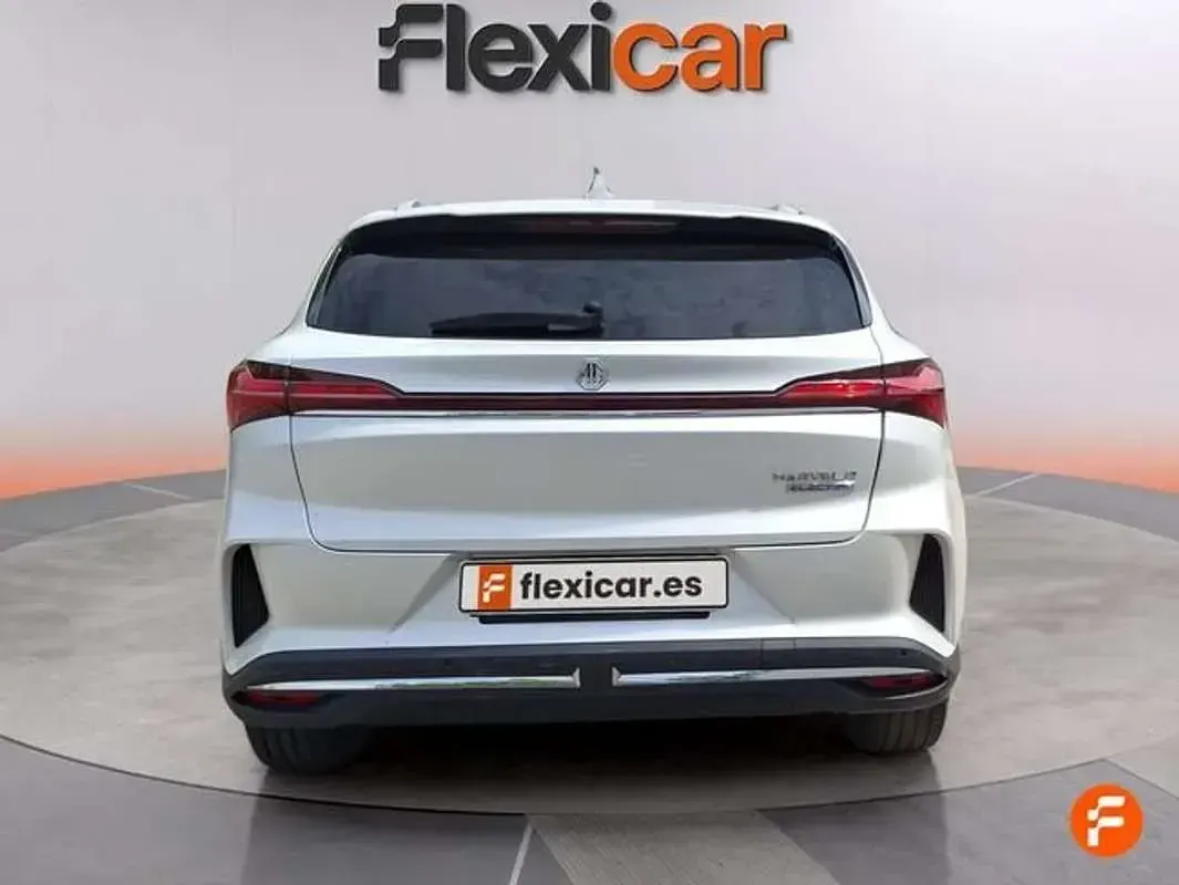 Begagnad MG Marvel R Luxury 131 kW (179 HK) 2023 Vit SUV